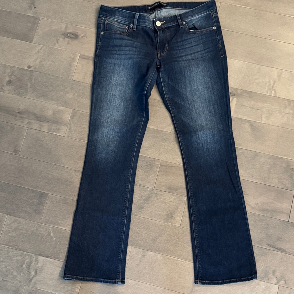 Women's Express Barely Boot Low Rise